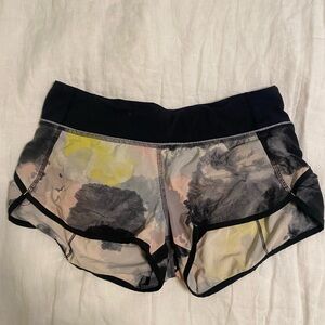 Lulu lemon running shorts